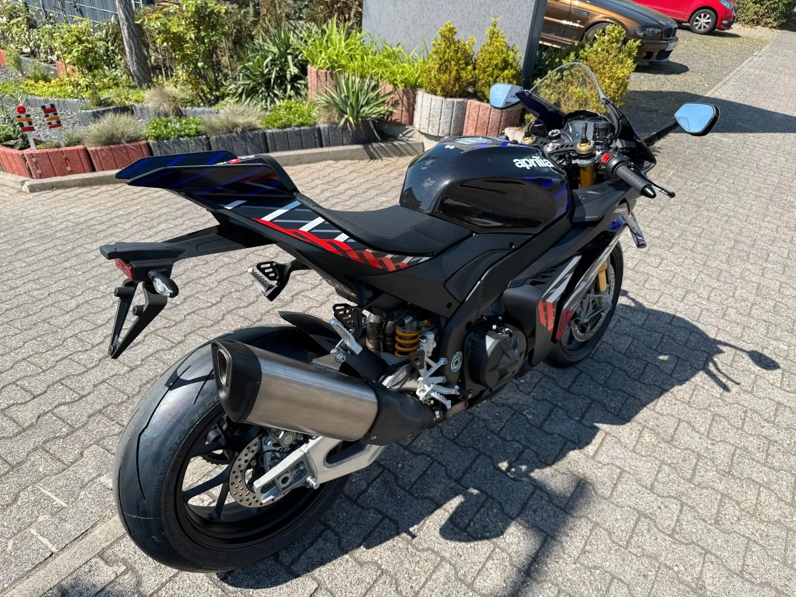 Aprilia RSV4 1100 Factory