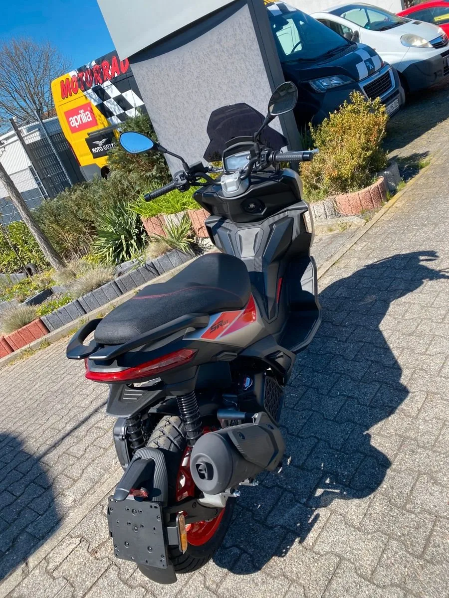 Aprilia SR GT Sport 125