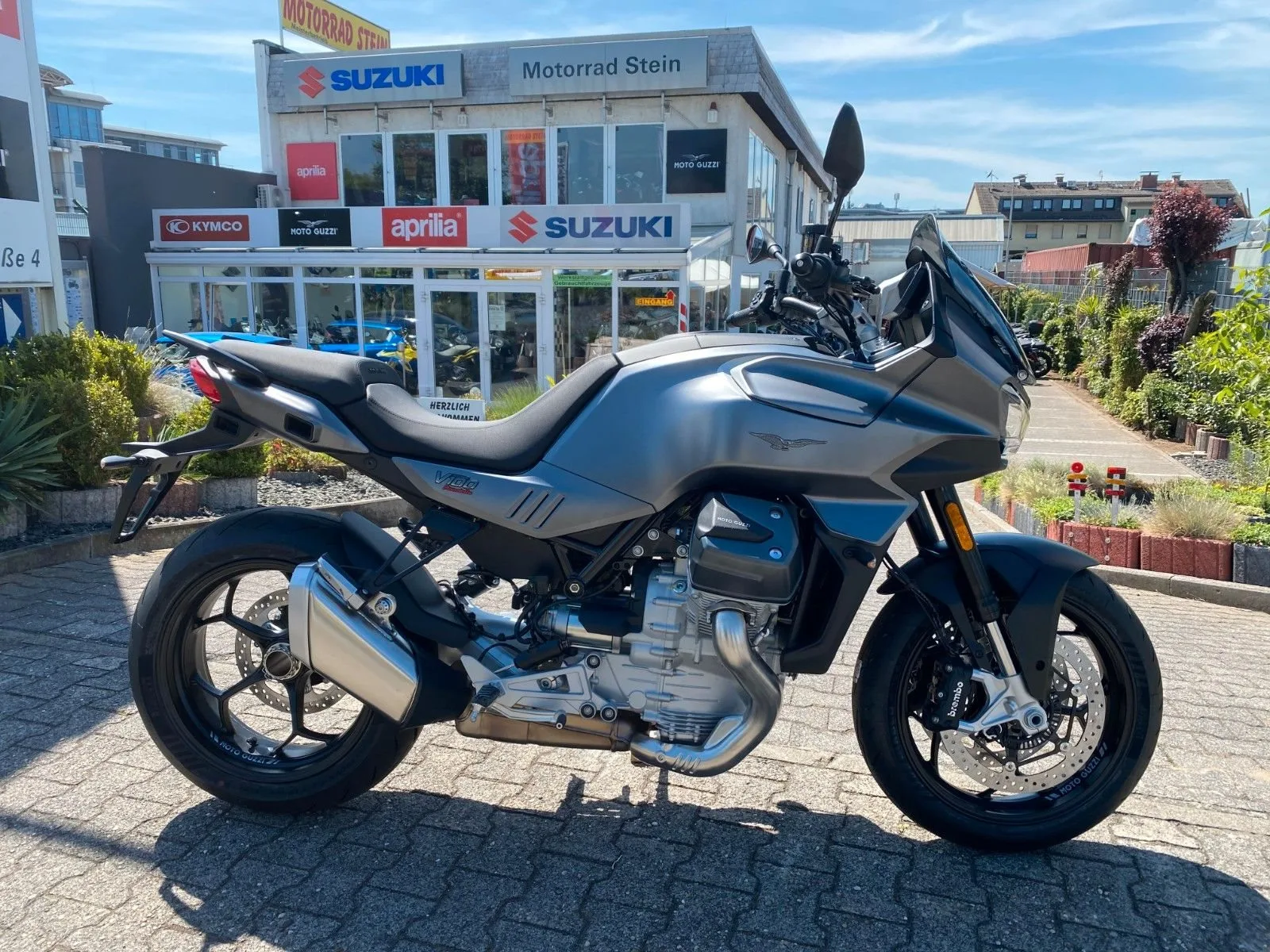 Moto Guzzi V100 Mandello