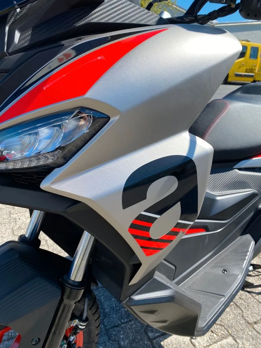 Aprilia SR GT Sport 125