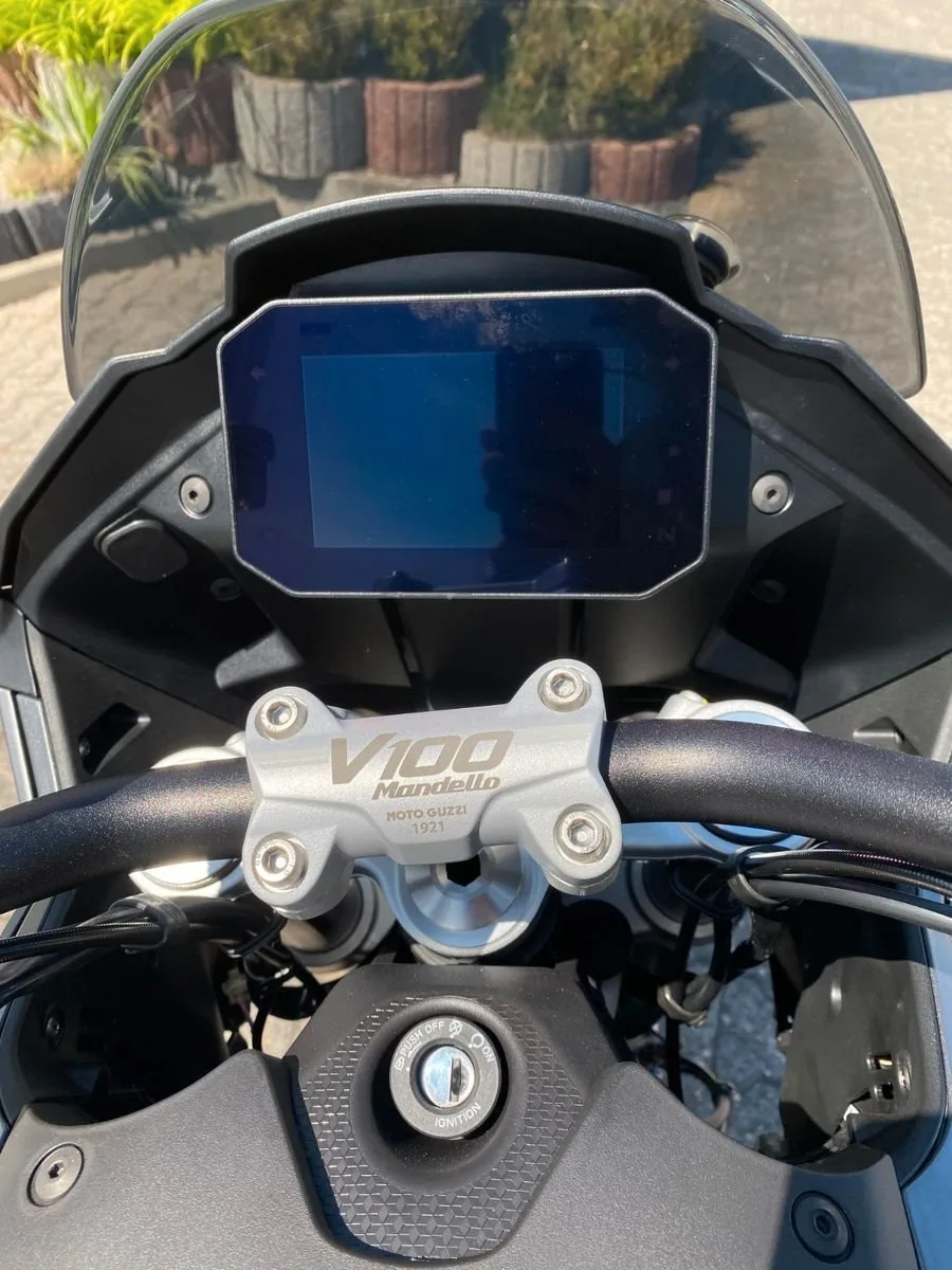Moto Guzzi V100 Mandello