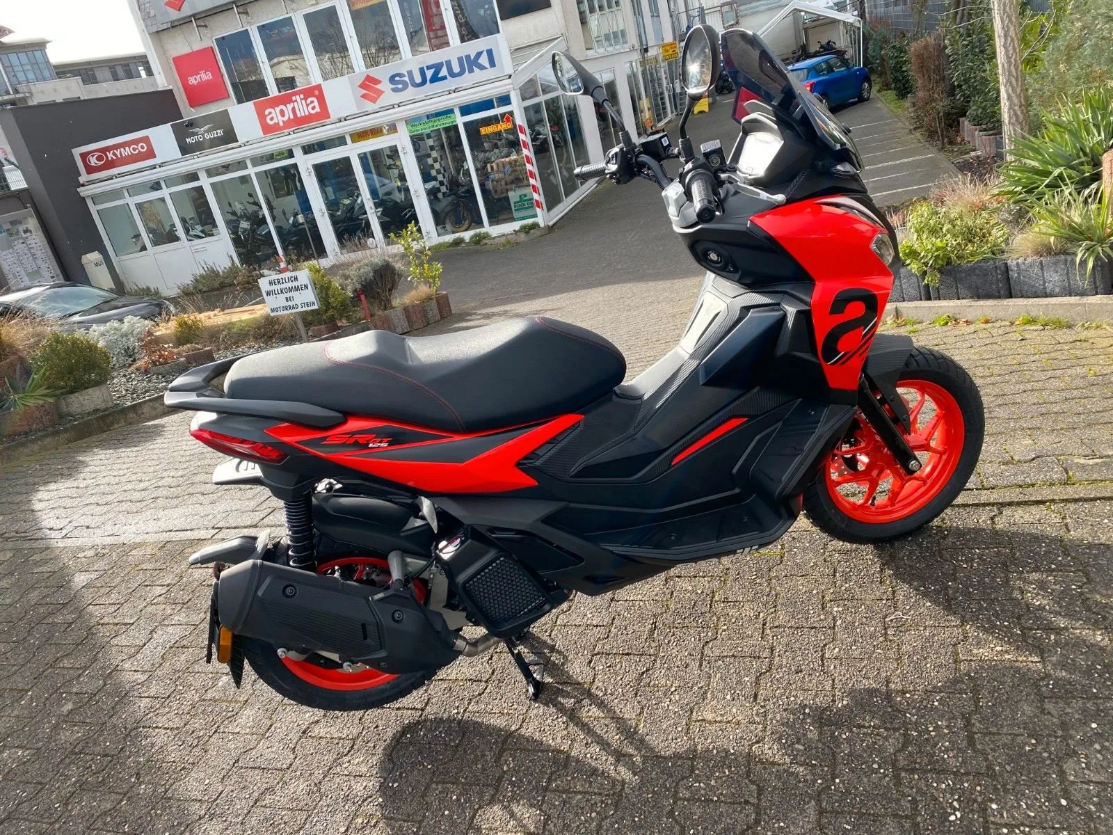 Aprilia SR GT Sport 125