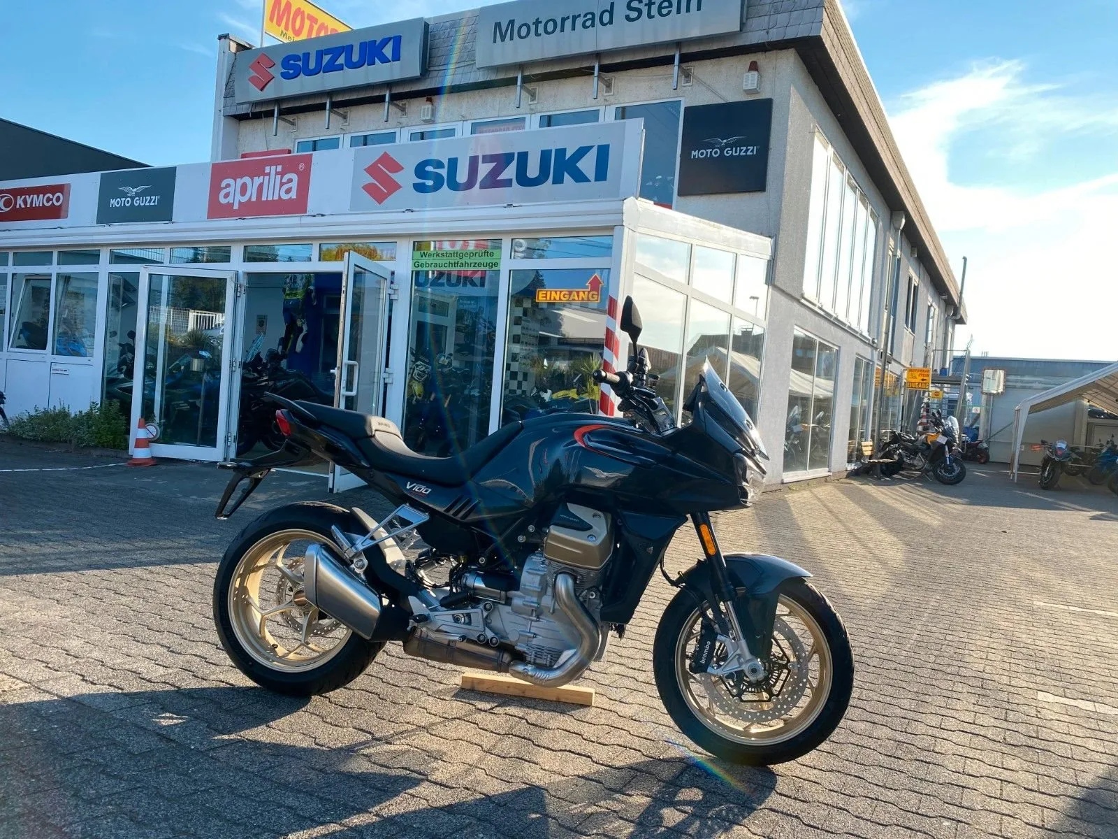 Moto Guzzi V100 Mandello