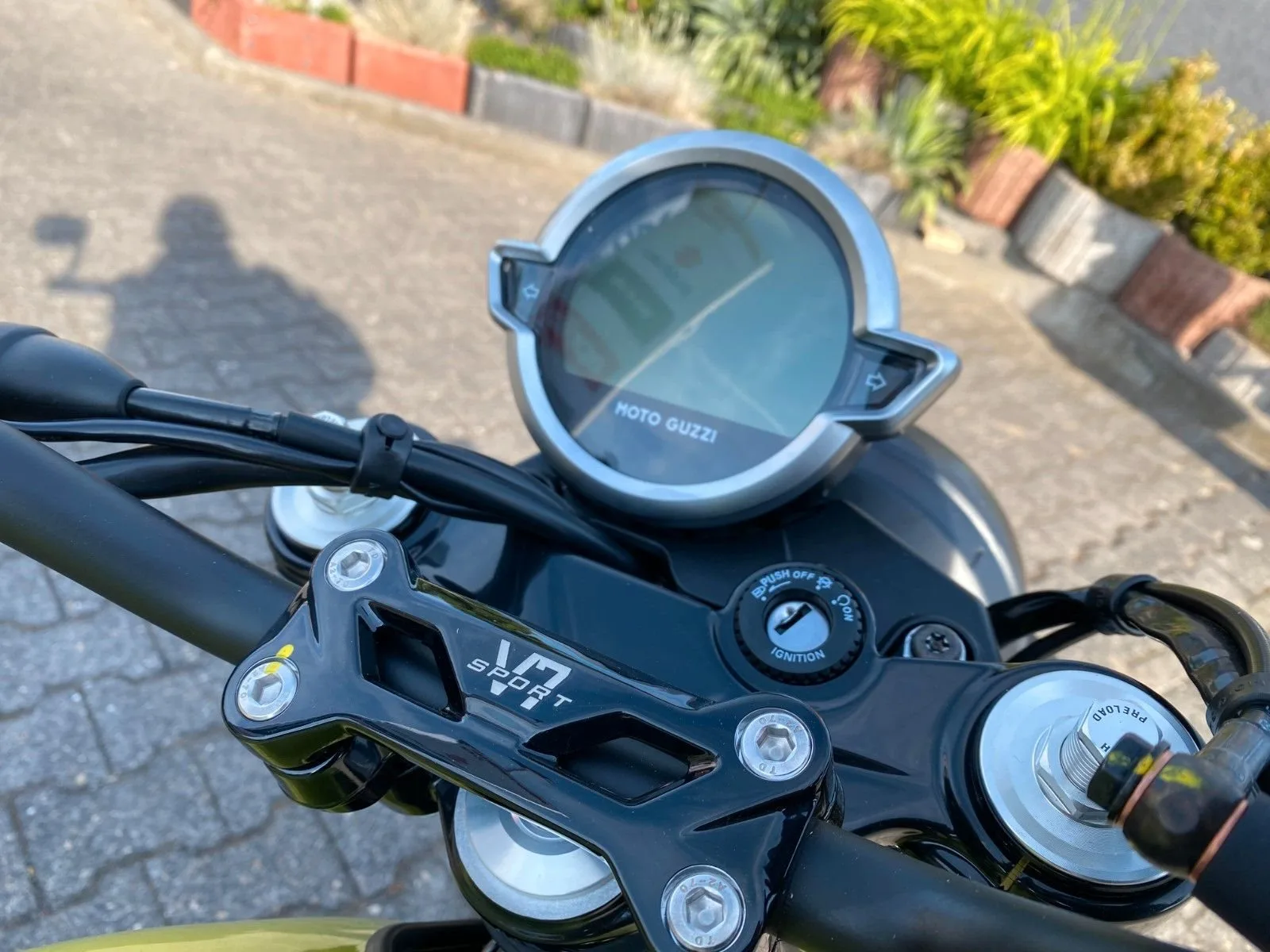 Moto Guzzi V7 Sport