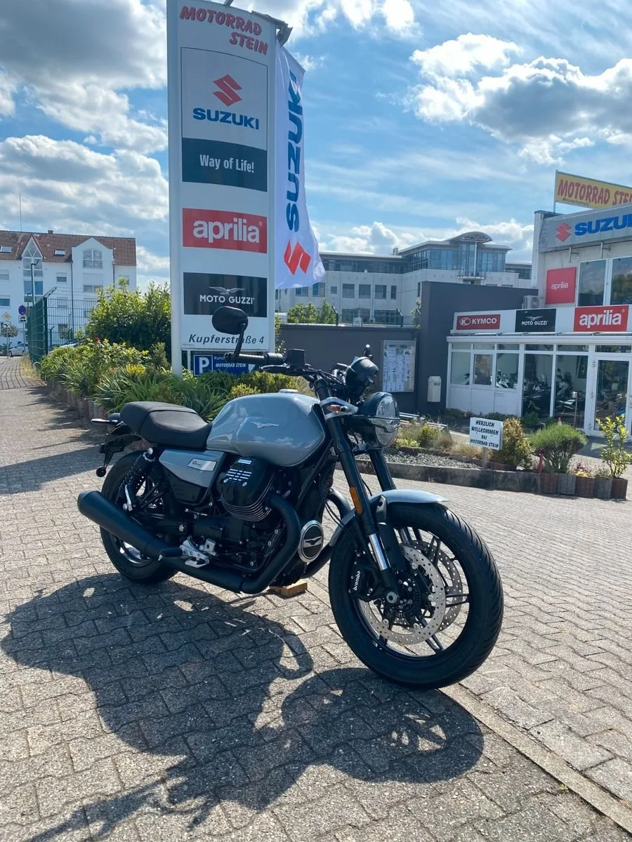Moto Guzzi V7 Sport