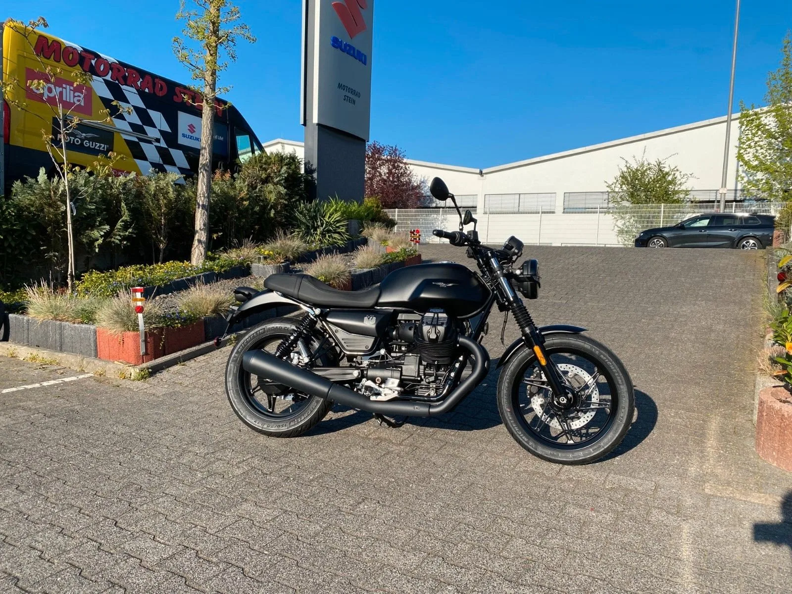 Moto Guzzi V7 Stone