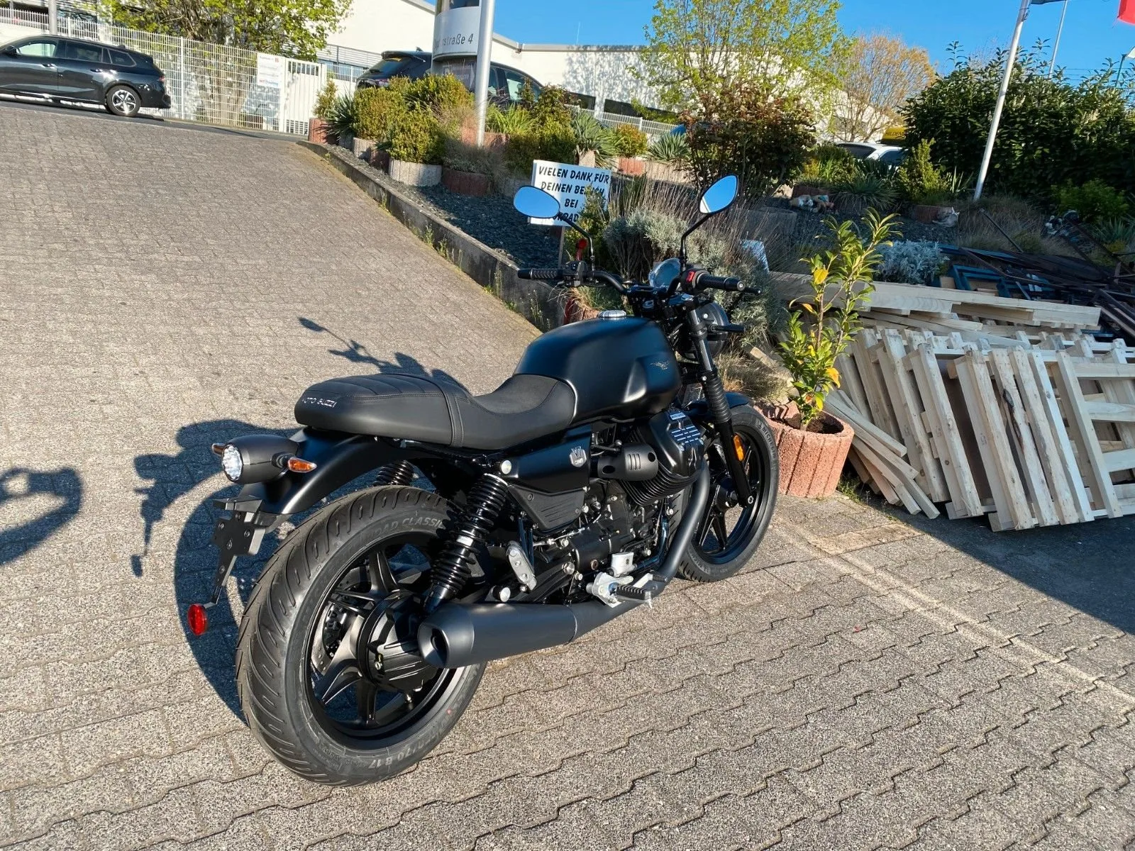 Moto Guzzi V7 Stone