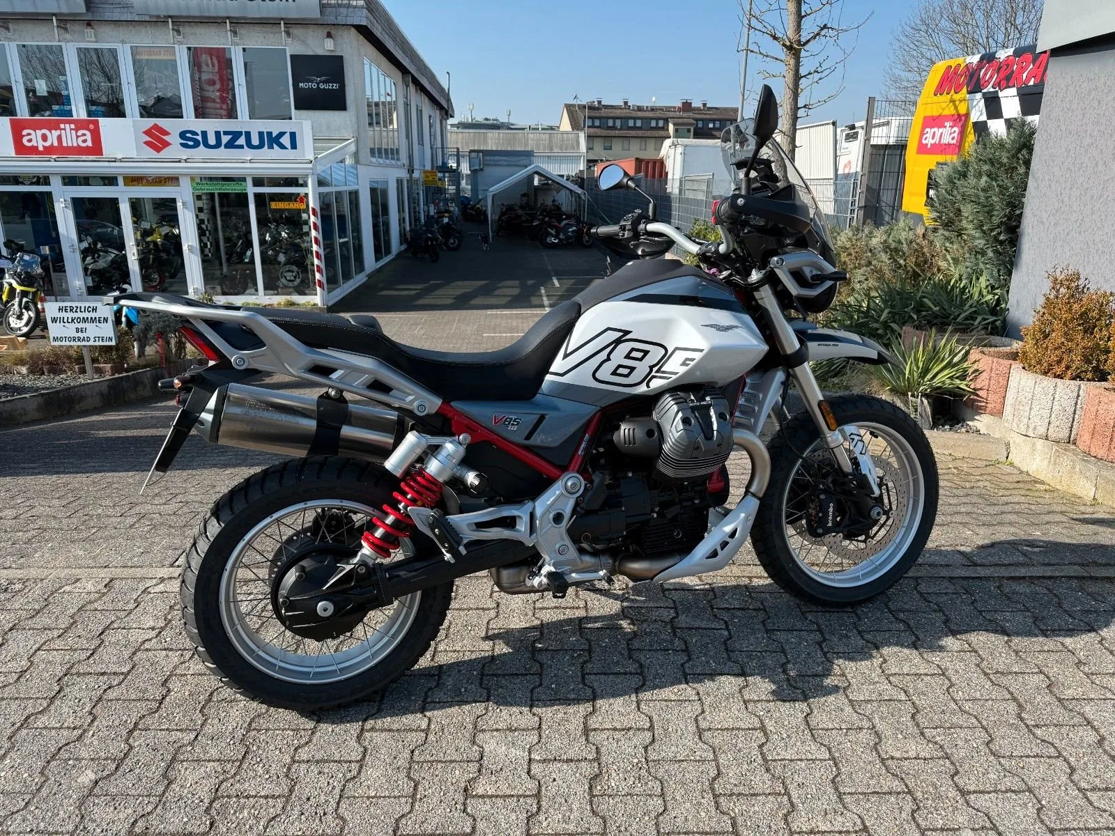 Moto Guzzi V85 TT
