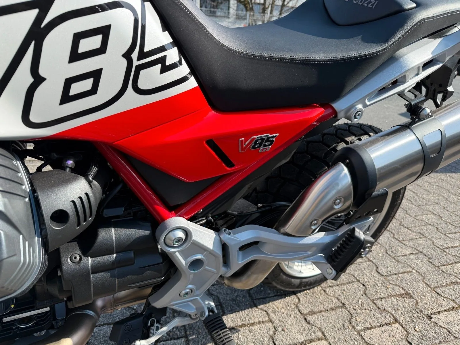 Moto Guzzi V85 TT