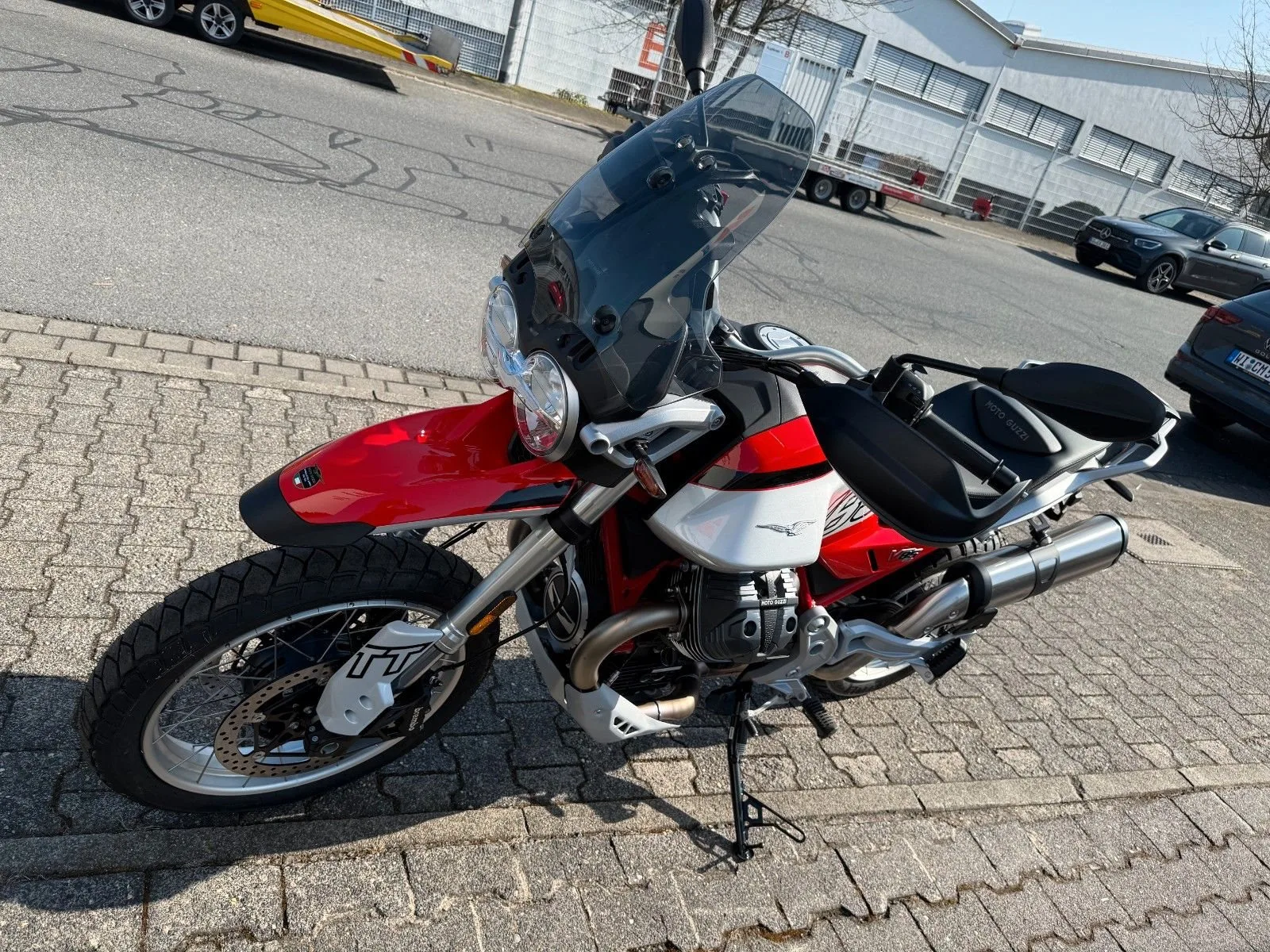 Moto Guzzi V85 TT