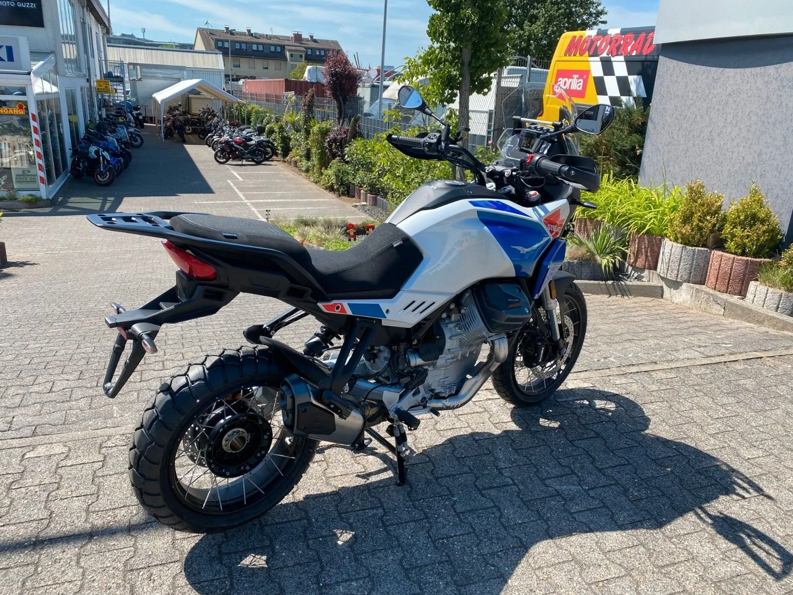 Moto Guzzi Stelvio Duecento Tributo