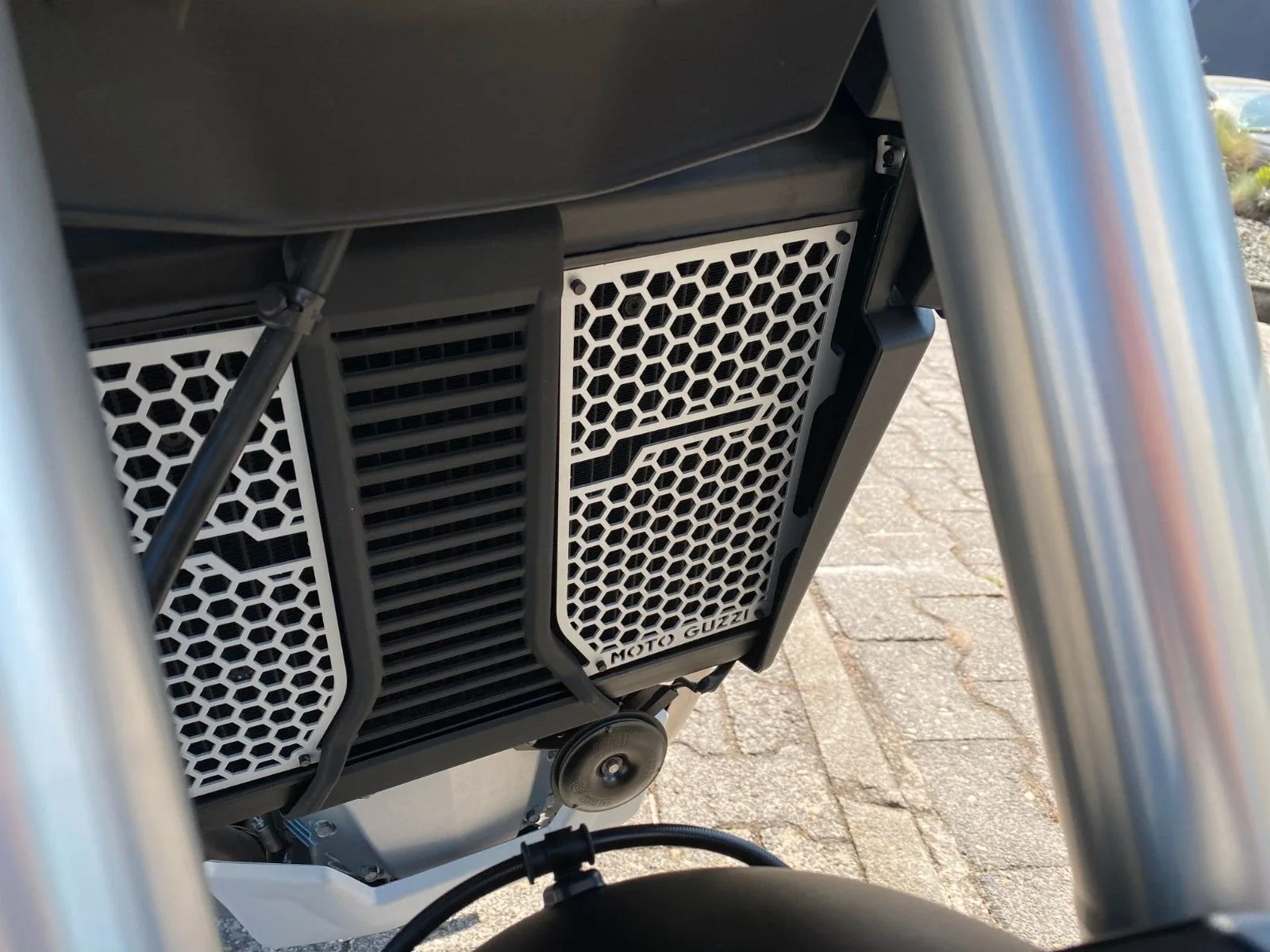 Moto Guzzi Stelvio Duecento Tributo