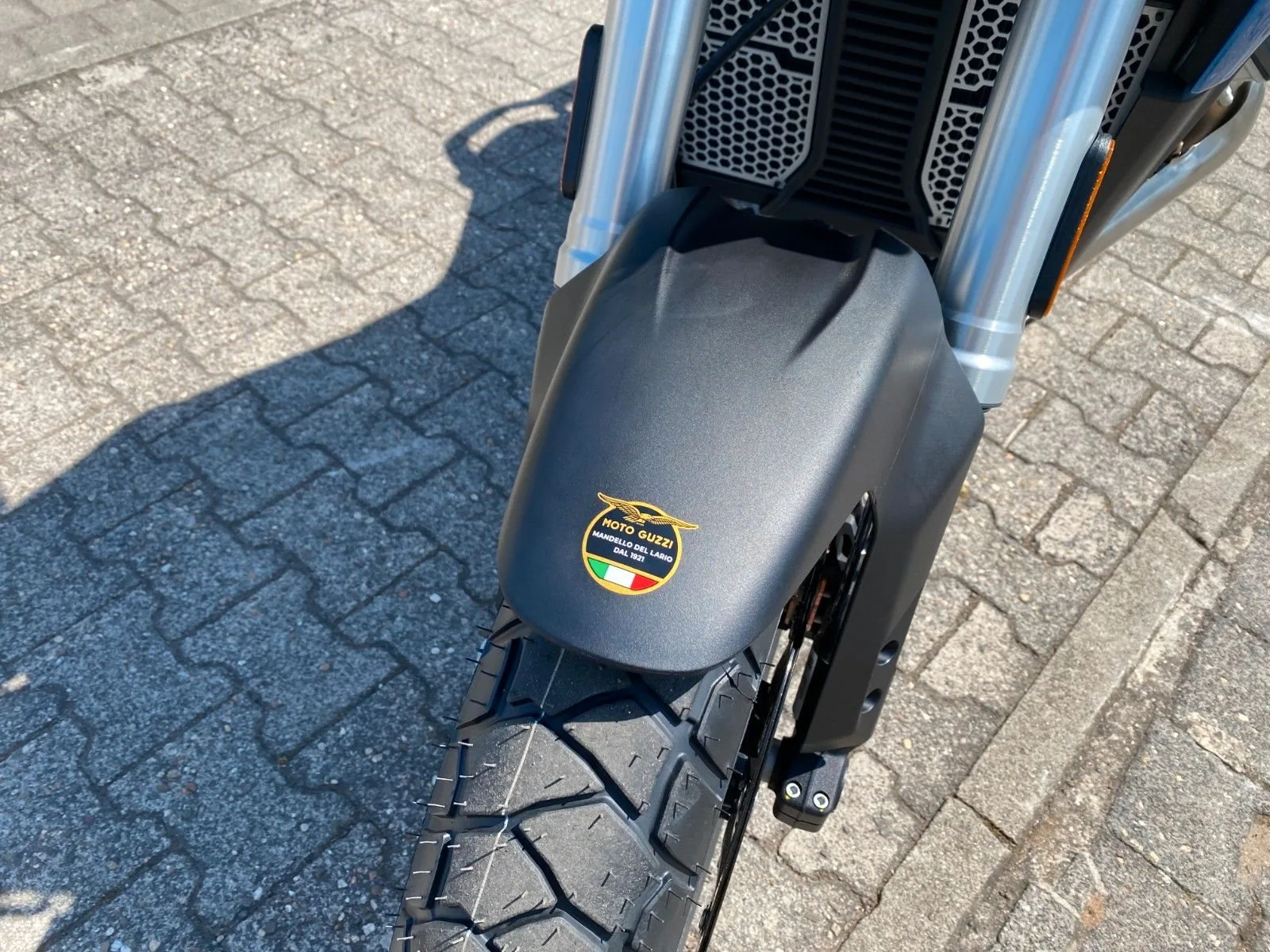 Moto Guzzi Stelvio Duecento Tributo