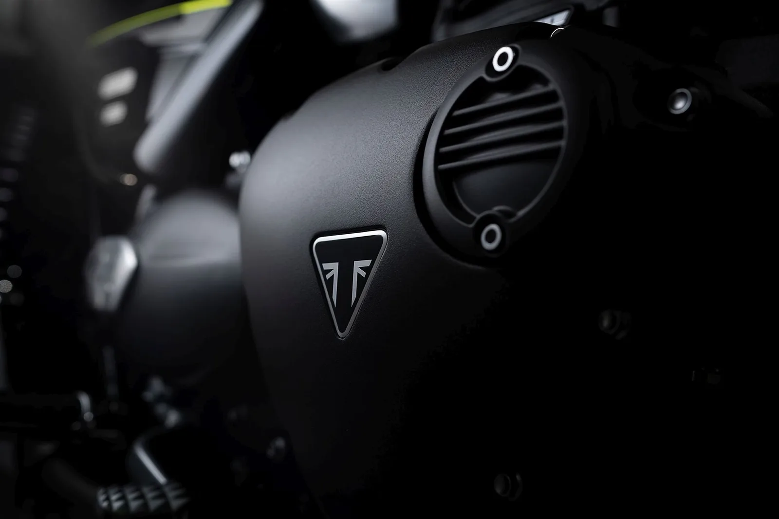 Triumph Speed Twin 900 - Gebrauchtfahrzeug aus 1.Hand STEALTH EDITION