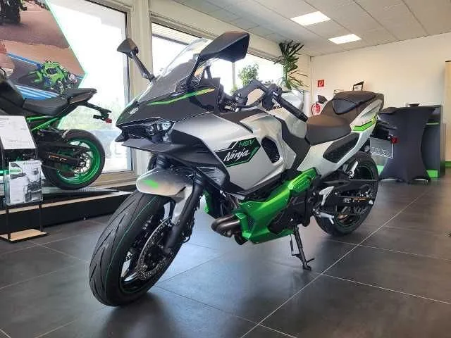 Kawasaki Ninja 7 Hybrid