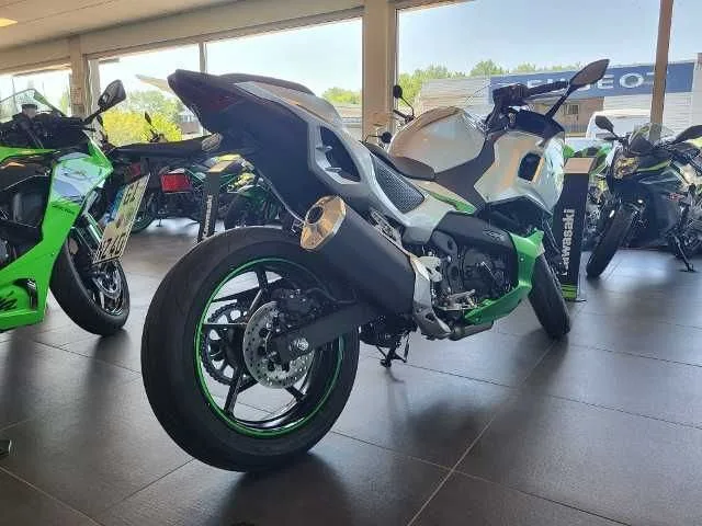 Kawasaki Ninja 7 Hybrid