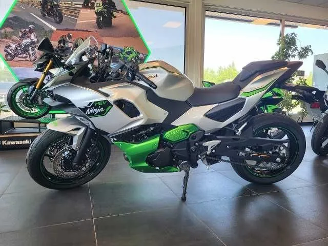 Kawasaki Ninja 7 Hybrid