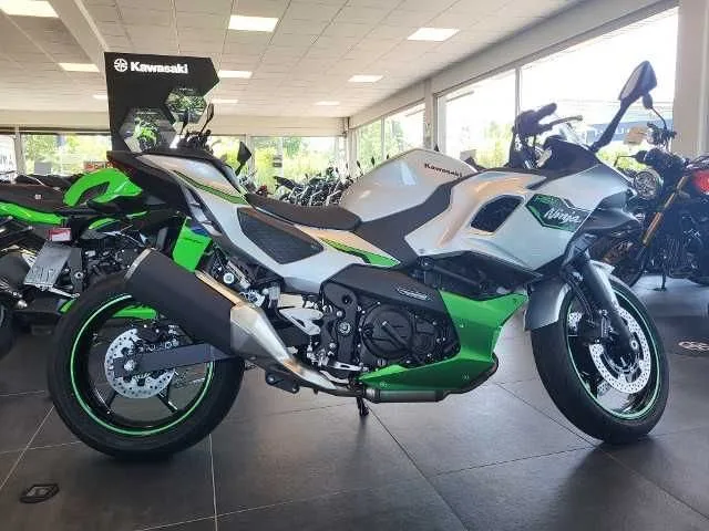 Kawasaki Ninja 7 Hybrid