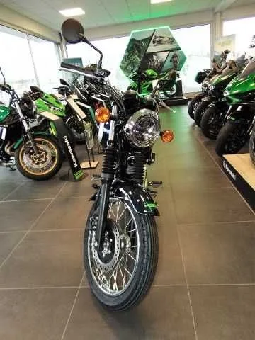 Kawasaki W230
