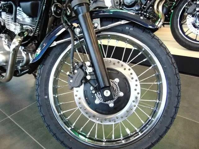 Kawasaki W230