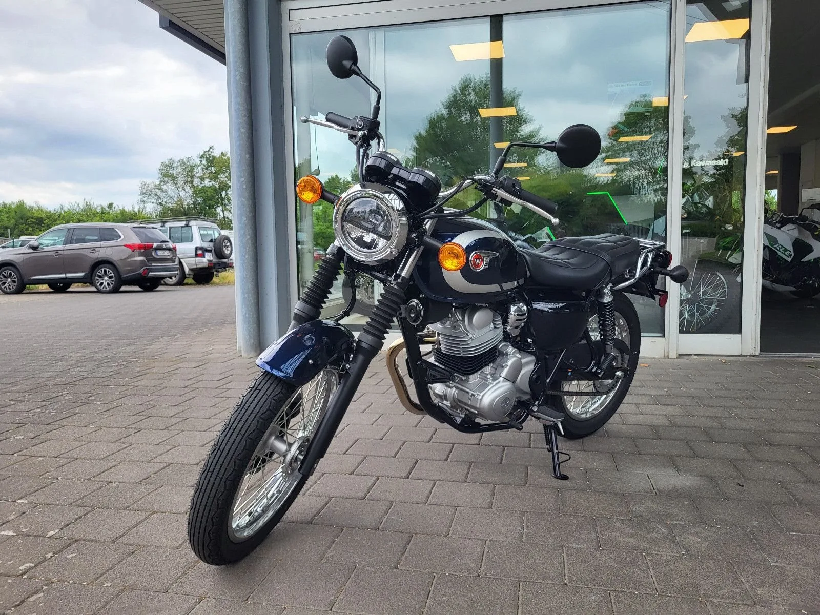 Kawasaki W230