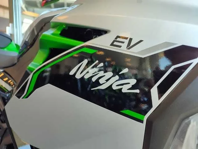 Kawasaki Ninja e-1