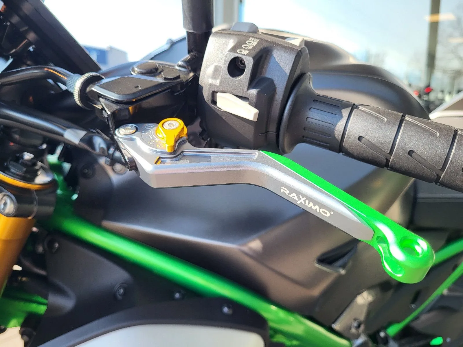 Kawasaki Z900 SE PERFORMANCE