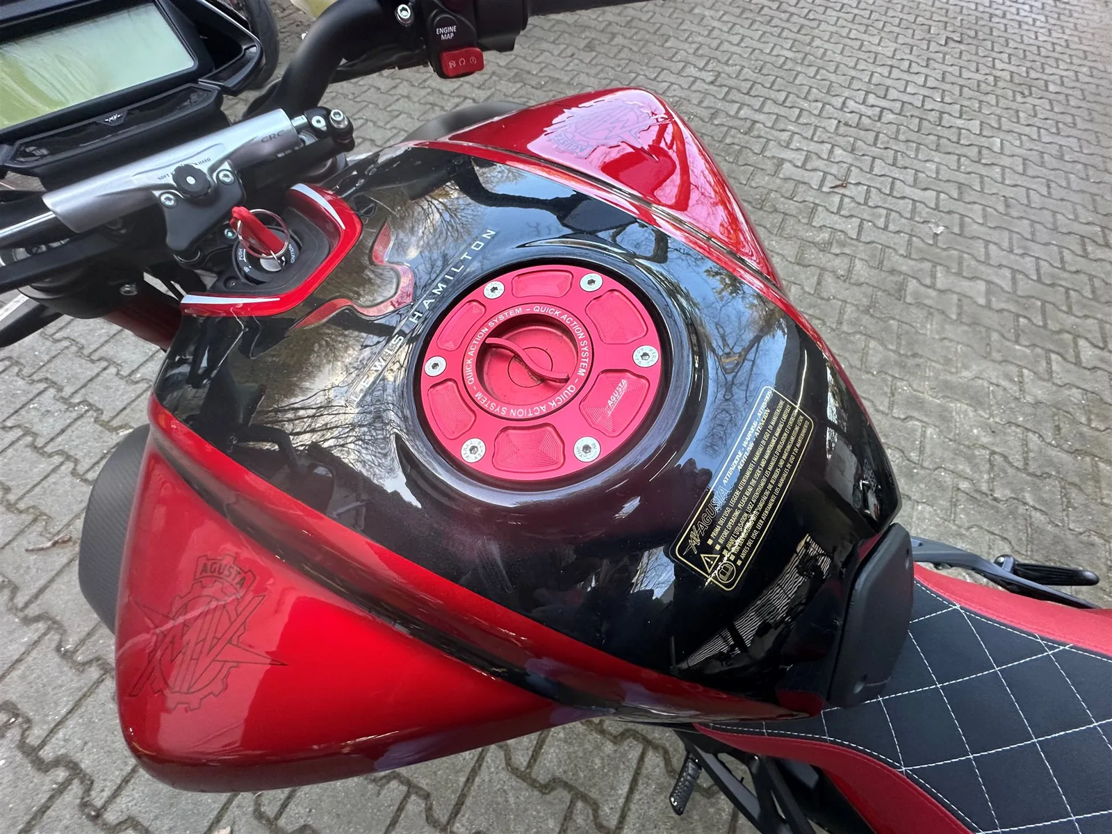 MV Agusta Brutale 800 RR LH 44 Lewis Hamilton Limited Edition