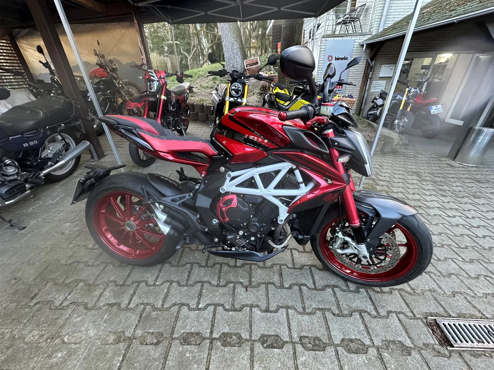 MV Agusta Brutale 800 RR LH 44 Lewis Hamilton Limited Edition