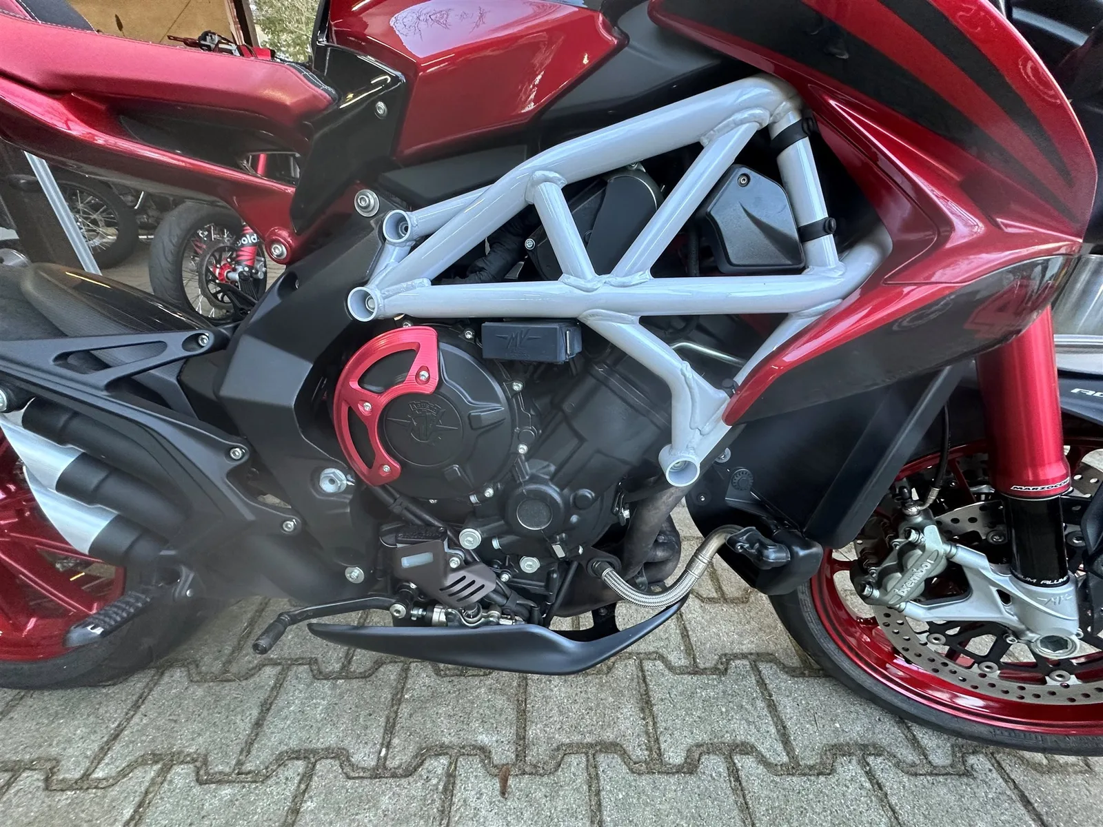 MV Agusta Brutale 800 RR LH 44 Lewis Hamilton Limited Edition