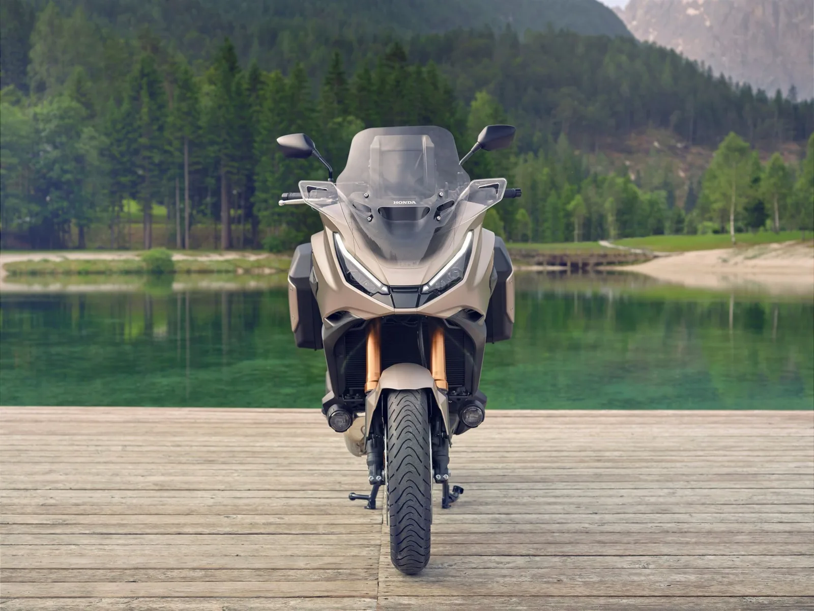 Honda NT1100 DCT Electronic Suspension