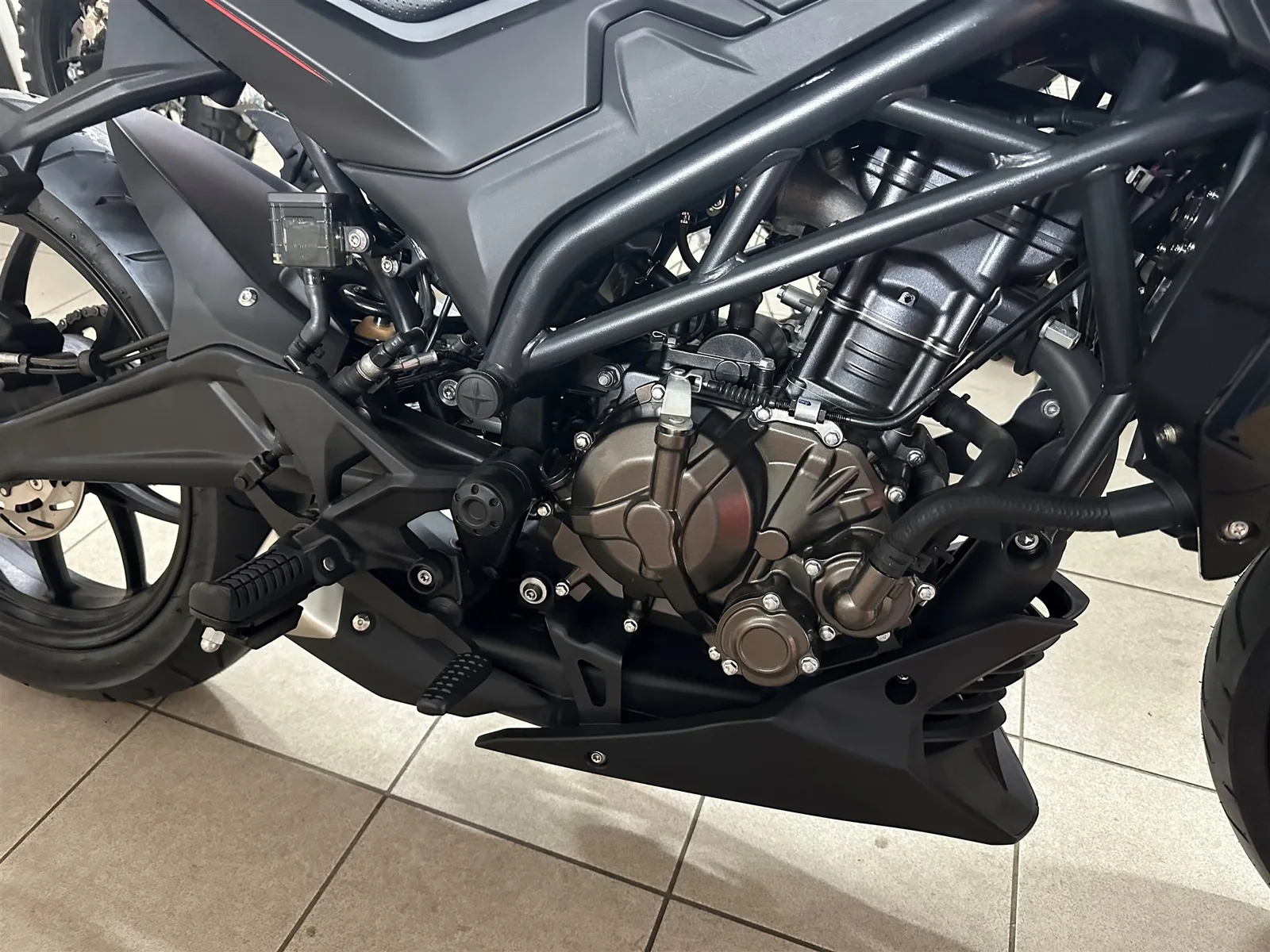 Rieju NKD 125 Gierig mit Top Verarbeitung