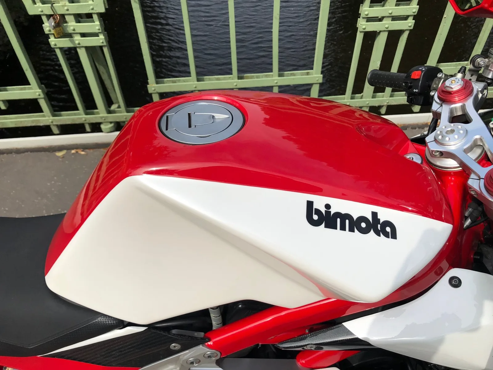 Bimota DB 7 Neuwertig-wunderschön-2.Hand-Im Auftrag!