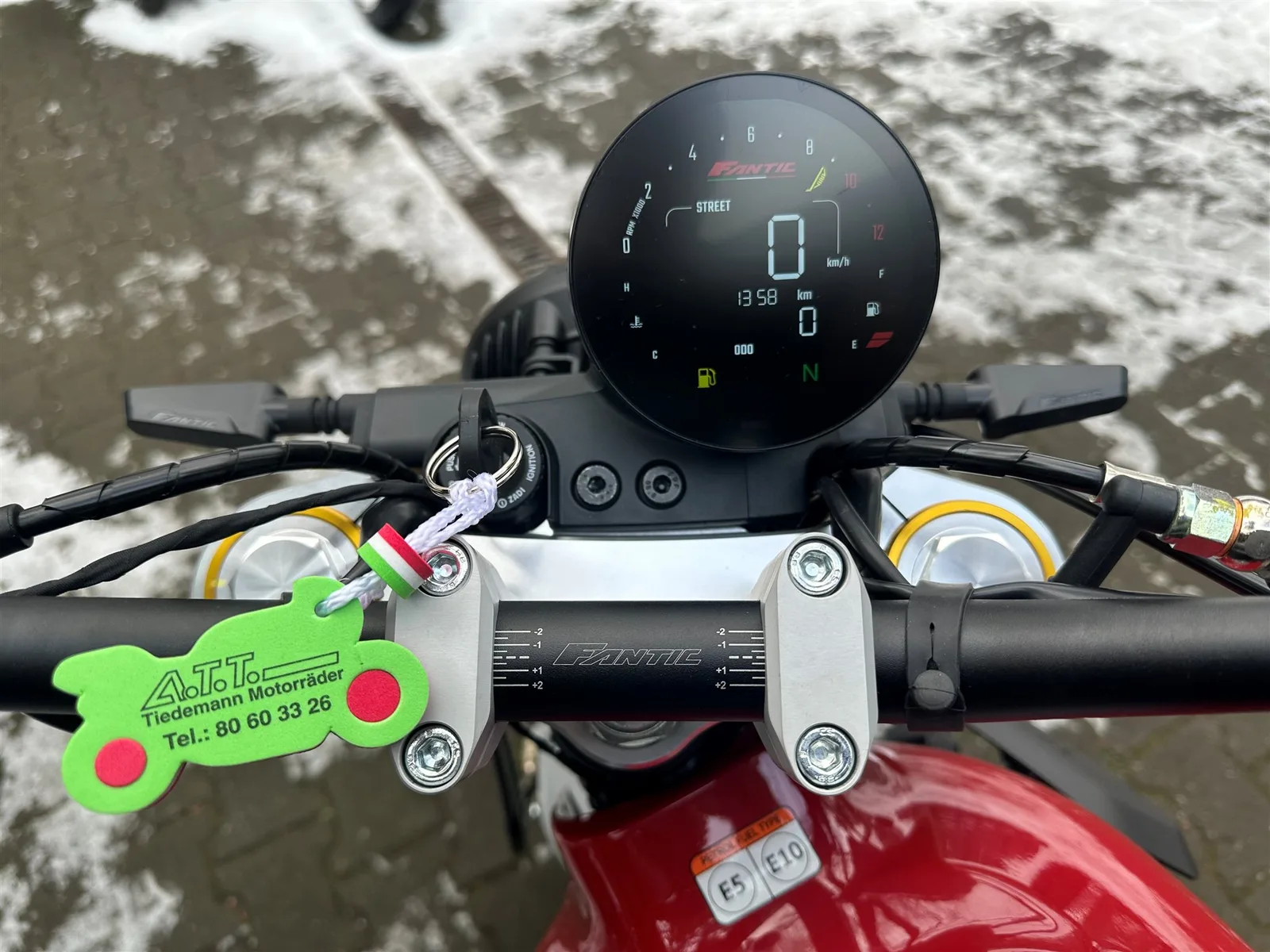 Fantic Caballero Scrambler 125 2026 In rot wunderschön!
