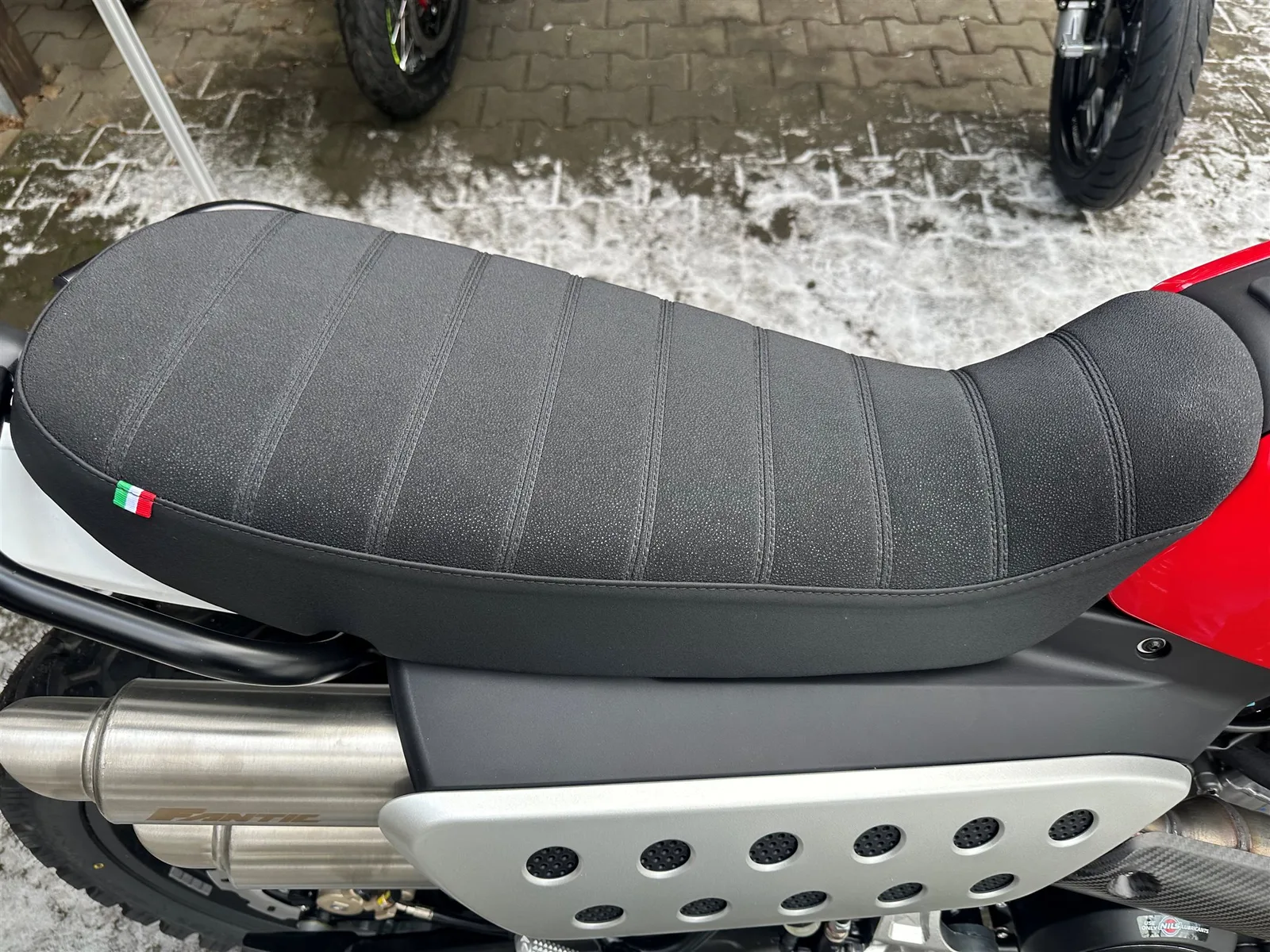 Fantic Caballero Scrambler 125 2026 In rot wunderschön!