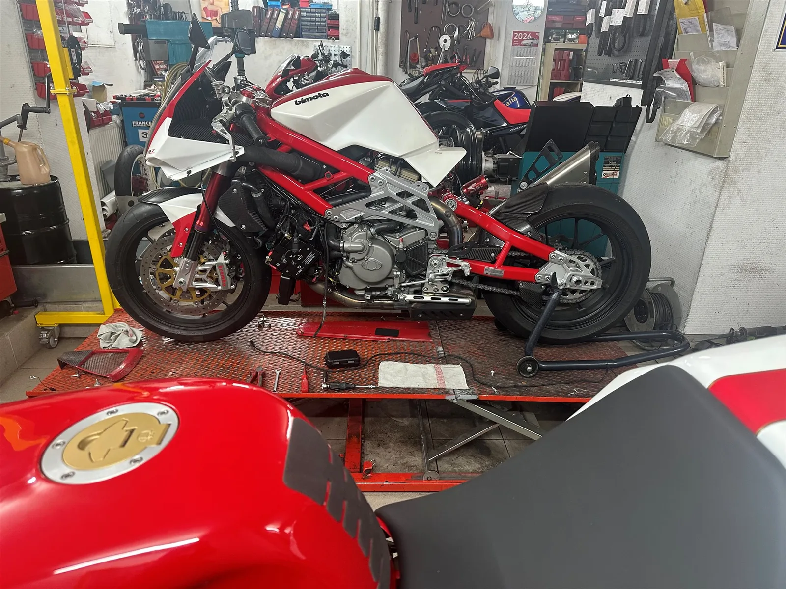 Bimota DB 7 Neuwertig-wunderschön-2.Hand-Im Auftrag!