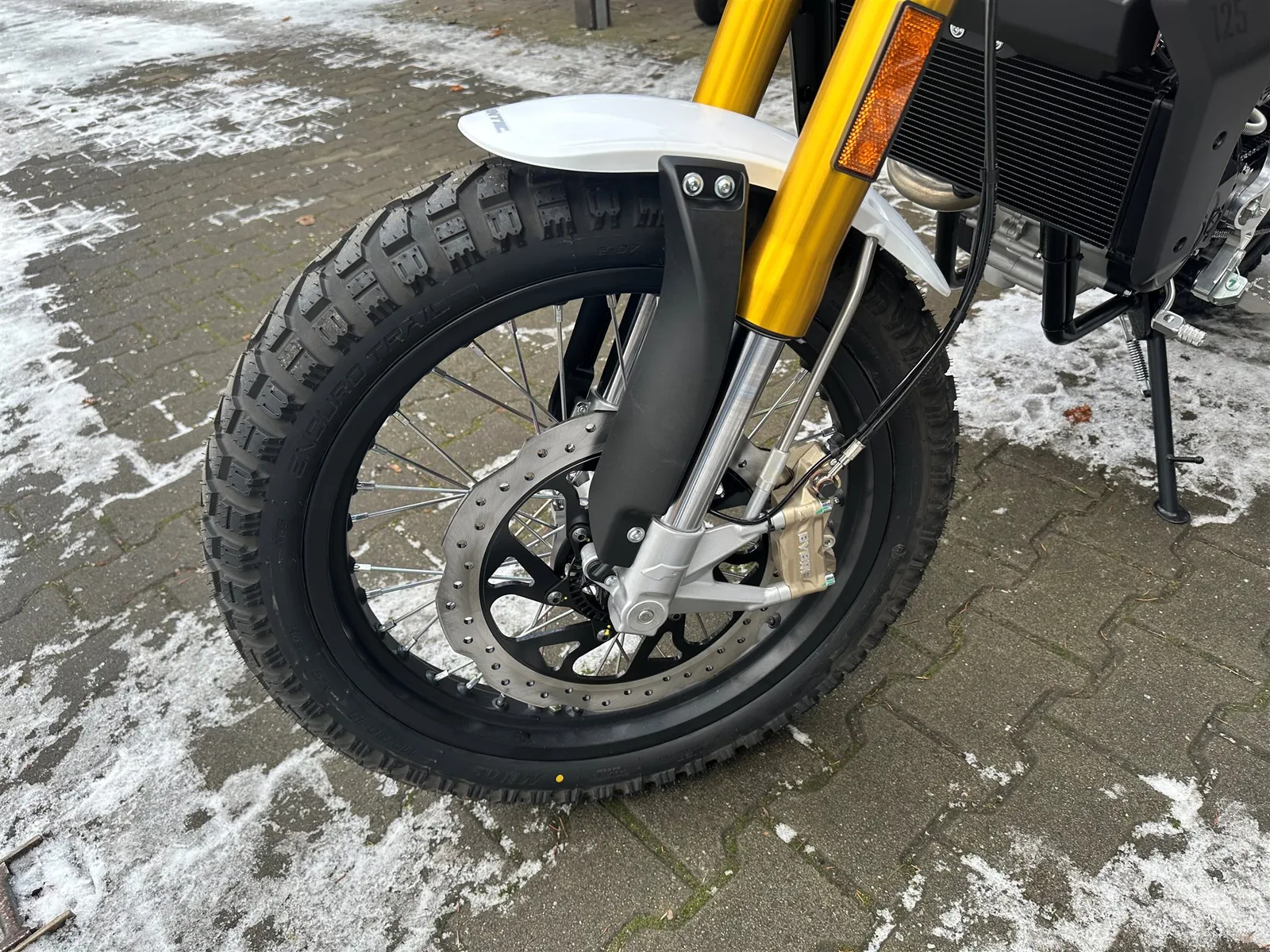 Fantic Caballero Scrambler 125 2026 In rot wunderschön!