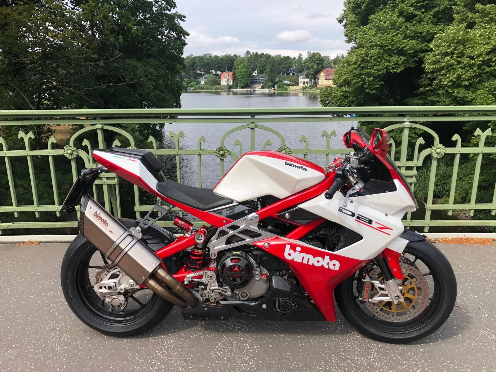 Bimota DB 7 Neuwertig-wunderschön-2.Hand-Im Auftrag!