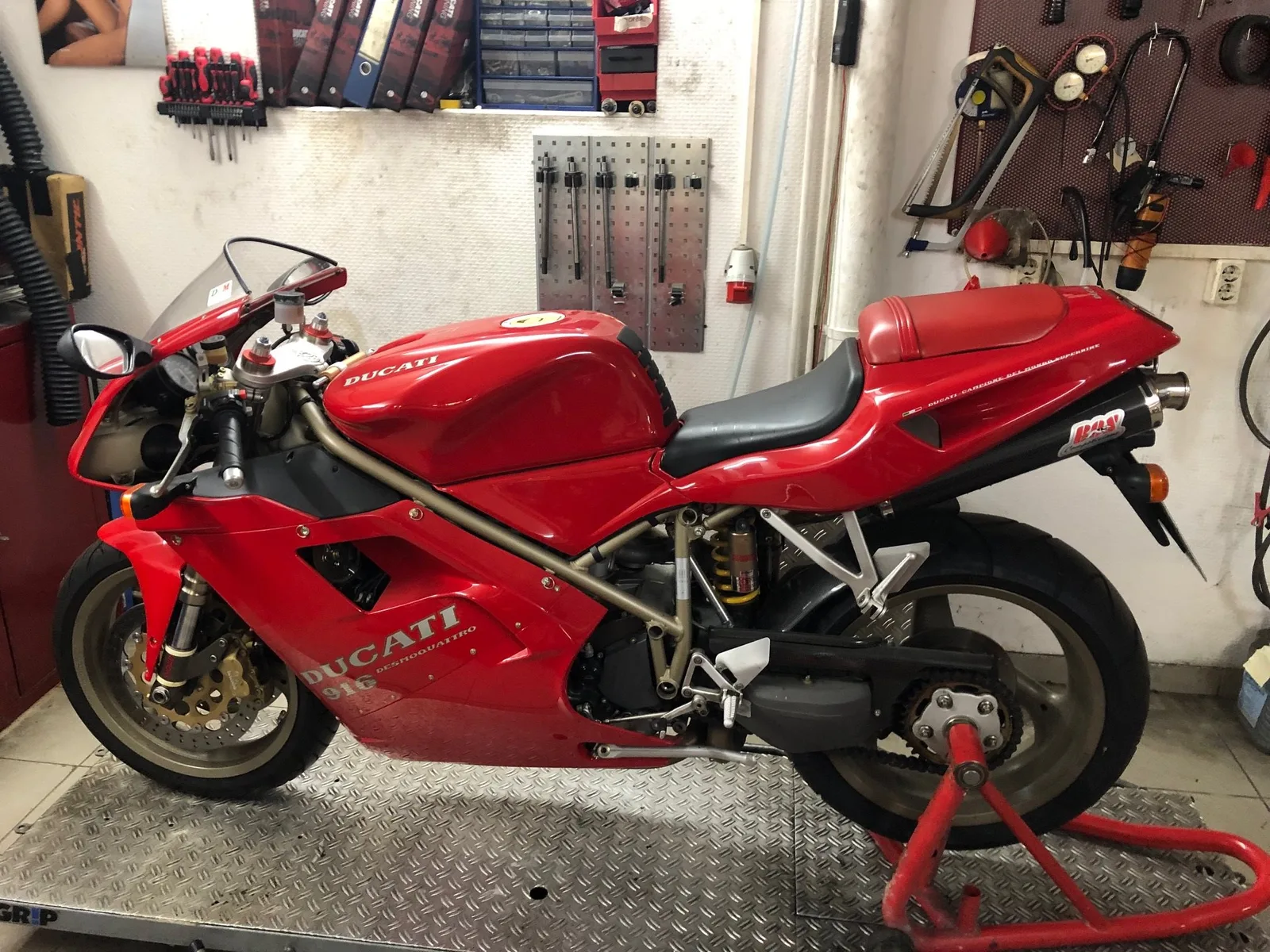 Ducati 916 Biposto 1.Hand-Zustand 2