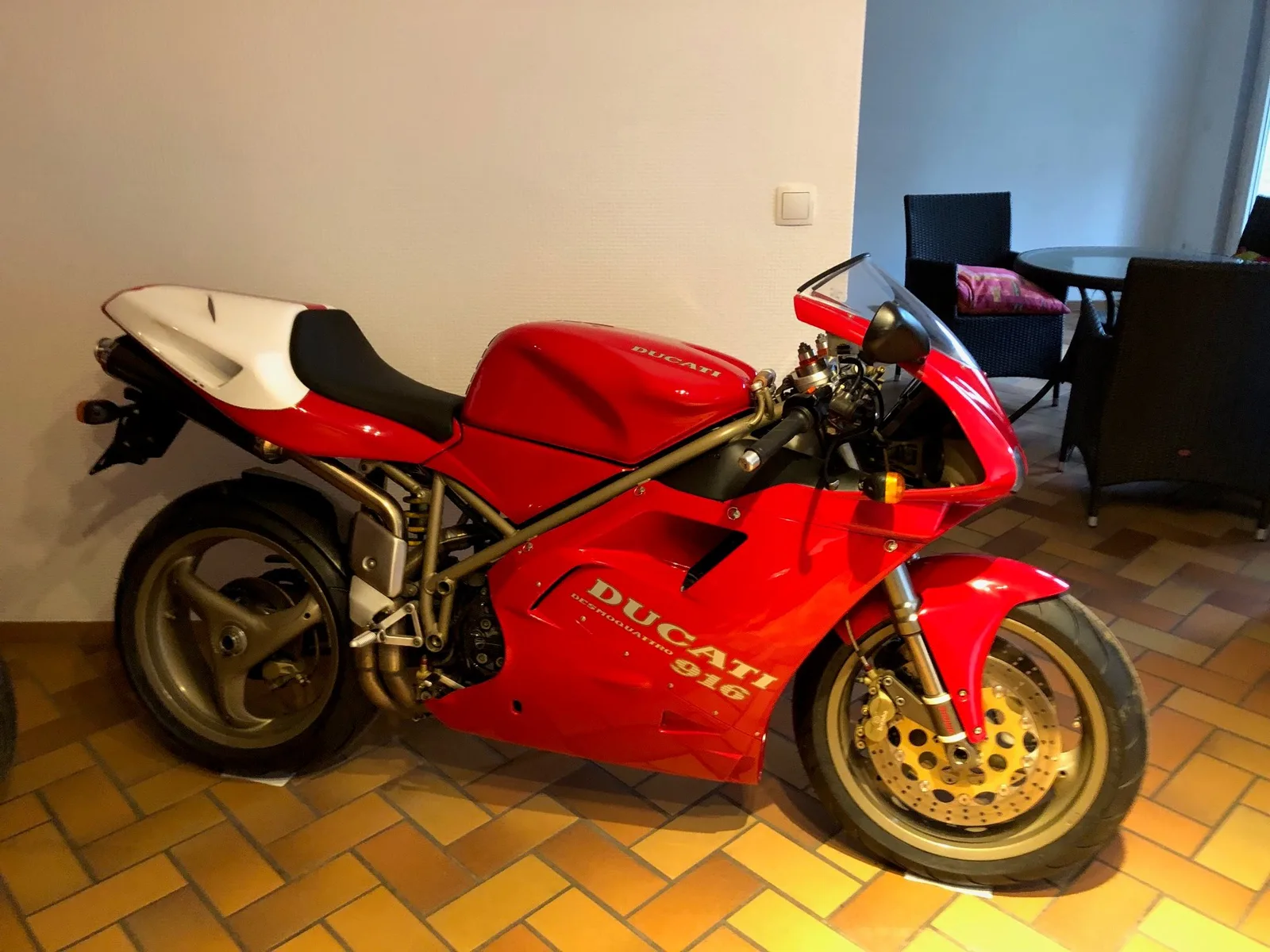 Ducati 916 Biposto 1.Hand-Zustand 2