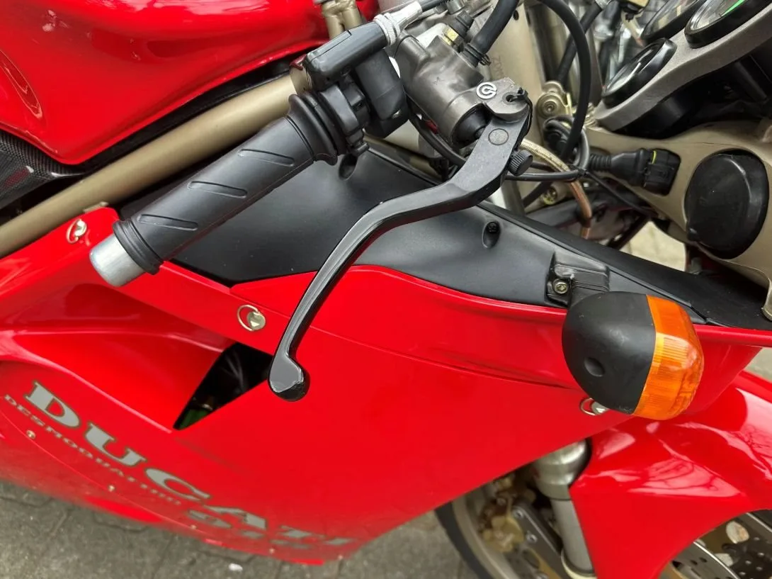 Ducati 916 Biposto 1.Hand-Zustand 2