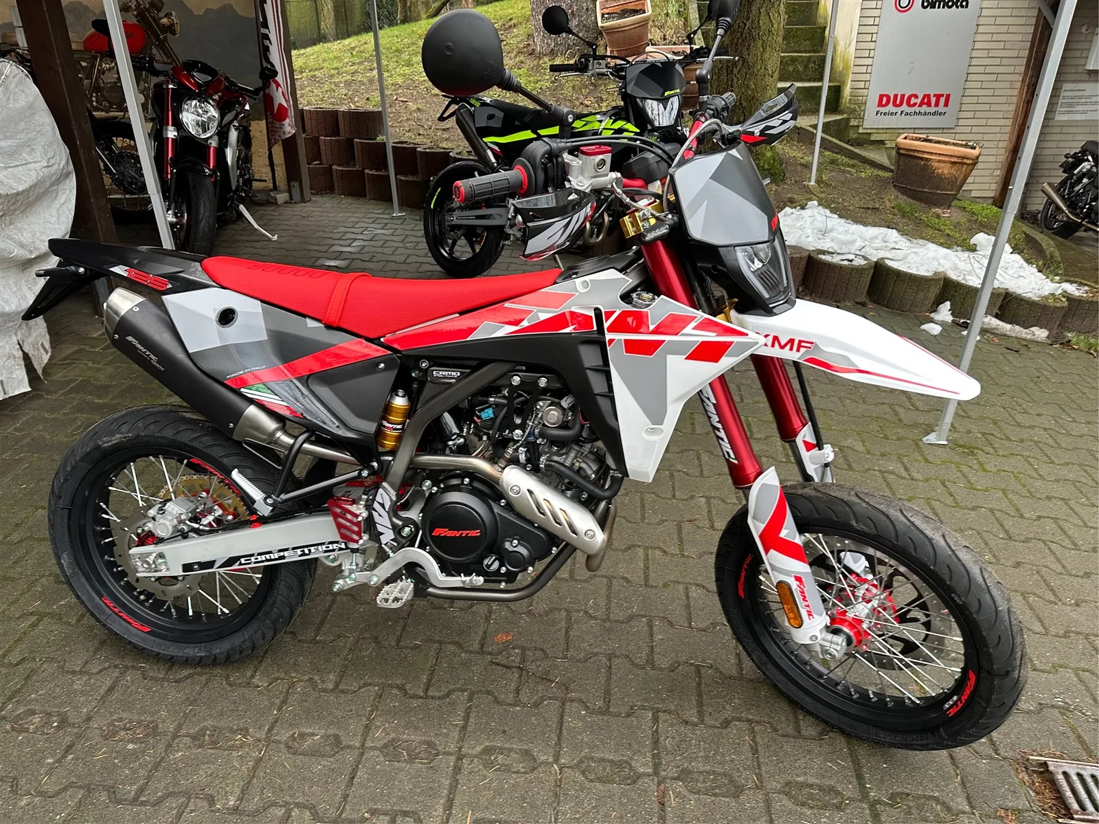 Fantic XMF 125 Competition Supermoto