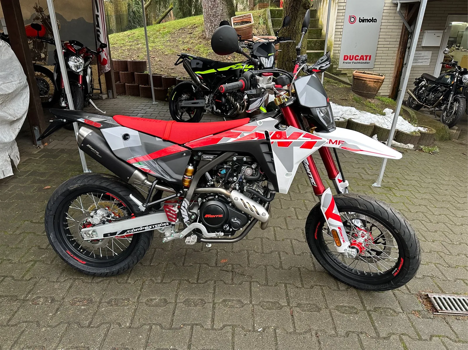 Fantic XMF 125 Competition Supermoto