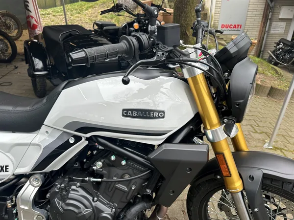 Fantic Caballero 700 Scrambler Deluxe -Lieferzeit 3 Wochen!