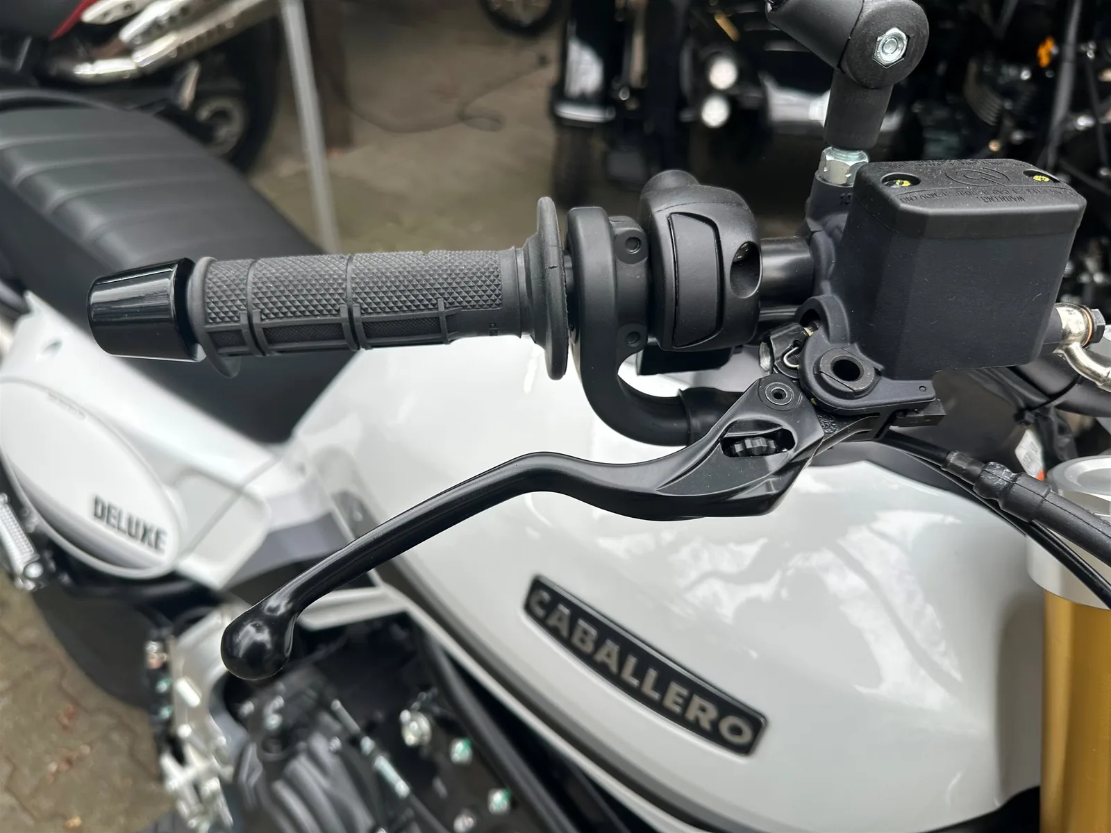 Fantic Caballero 700 Scrambler Deluxe -Lieferzeit 3 Wochen!