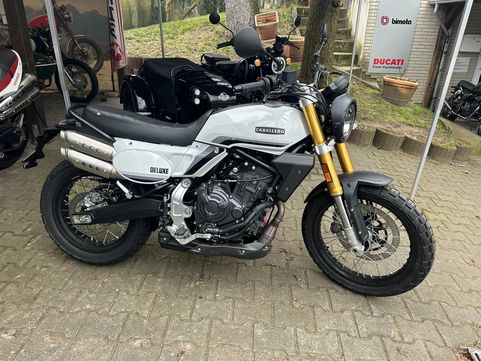 Fantic Caballero 700 Scrambler Deluxe -Lieferzeit 3 Wochen!