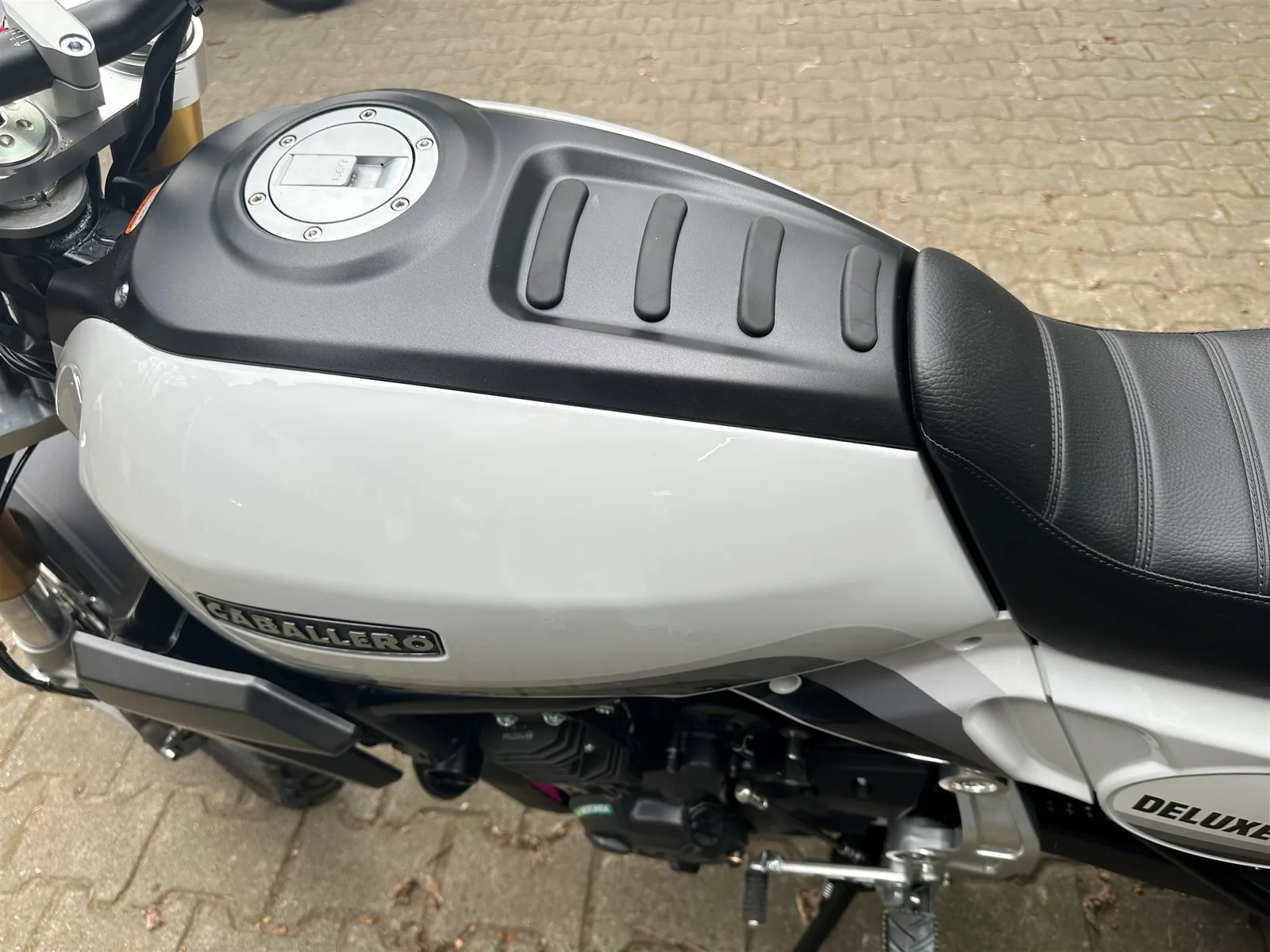 Fantic Caballero 700 Scrambler Deluxe -Lieferzeit 3 Wochen!