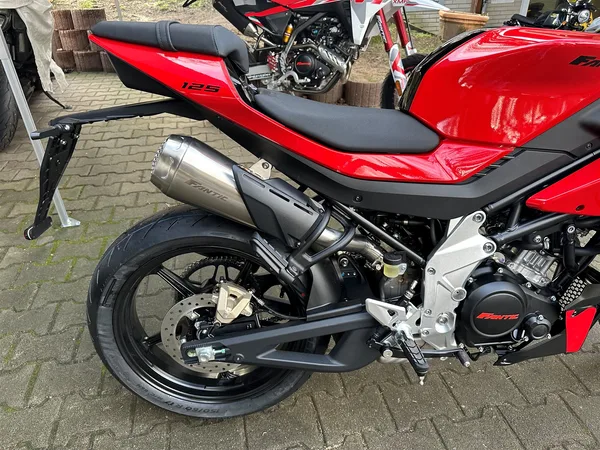 Fantic Stealth 125 Fantic\`s neuer Flitzer!