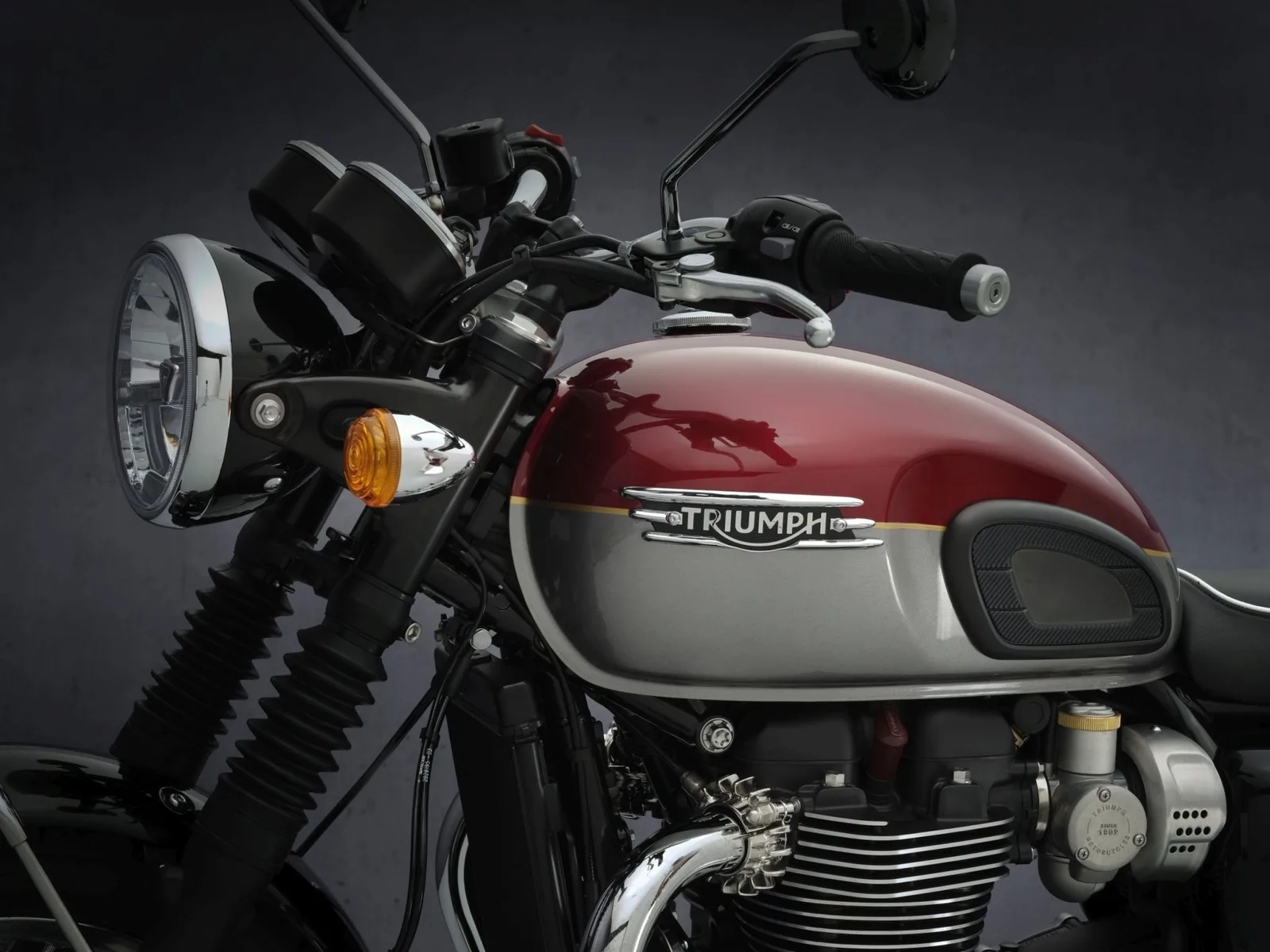 Triumph Bonneville T120 Jet Black