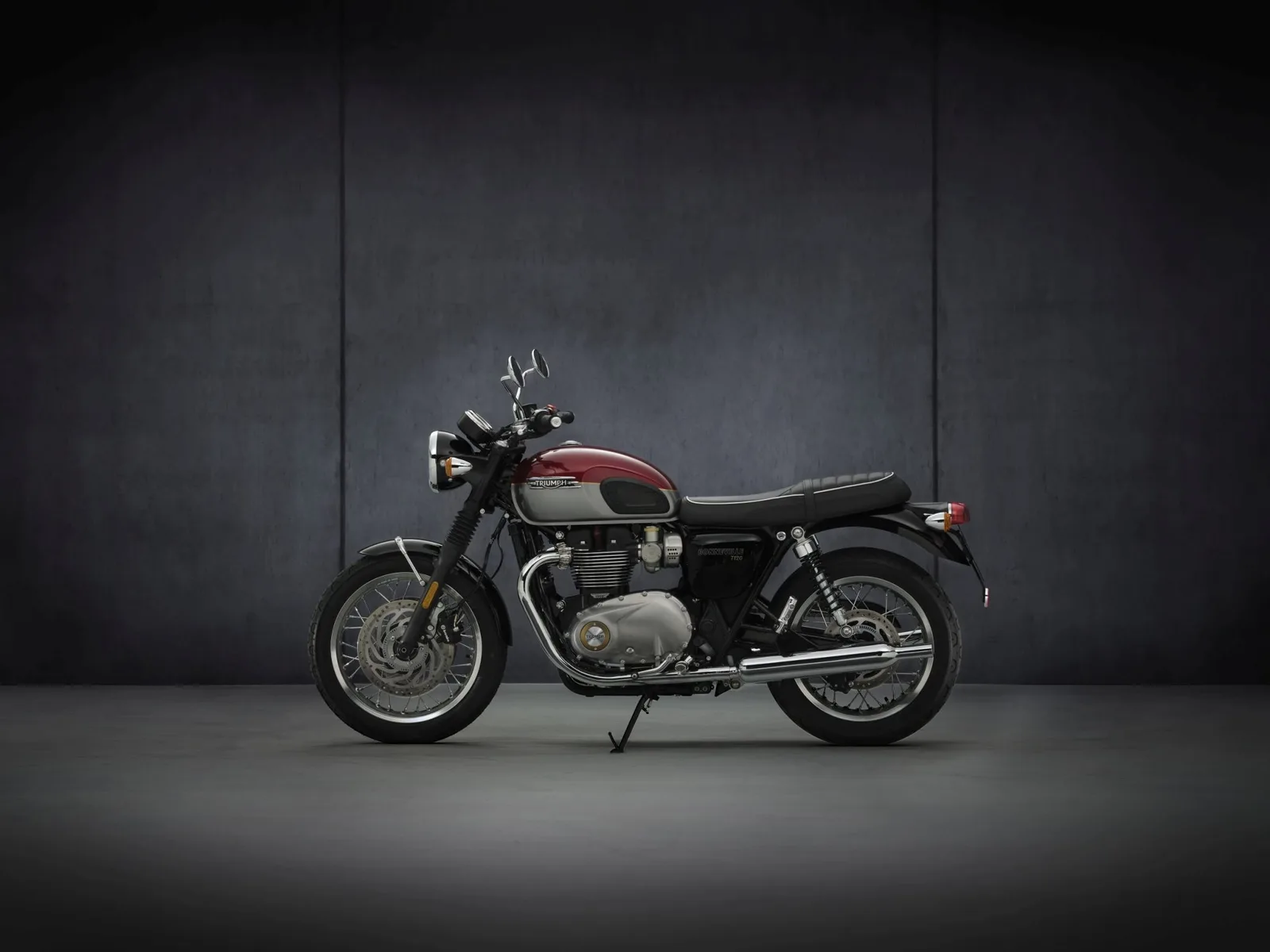 Triumph Bonneville T120 Jet Black